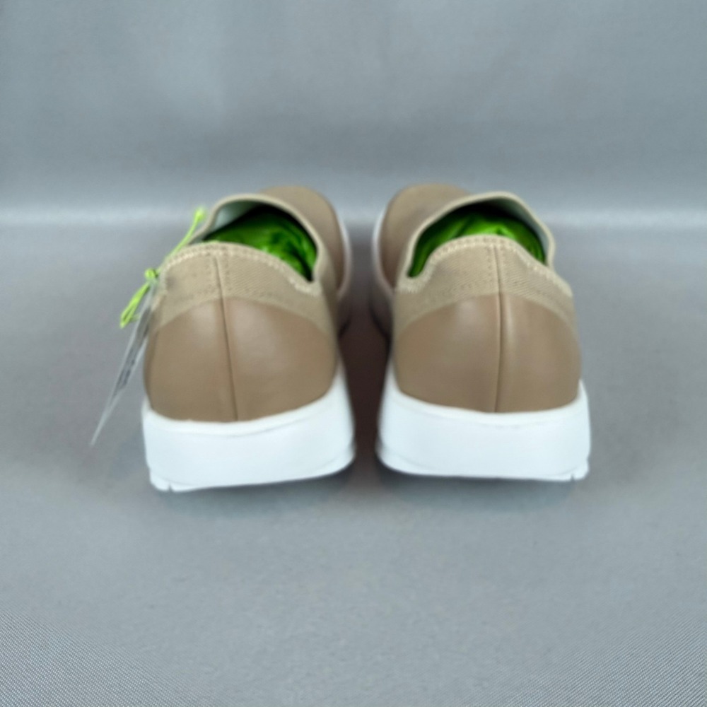 Oofos OOmg Eezee Recovery Sneakers Mens 10 Taupe White Slip-On Light Shoes NIB - Picture 6 of 8